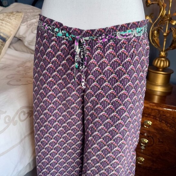 100% Silk Purple Patterned Cropped Pants - Picture 3 of 12